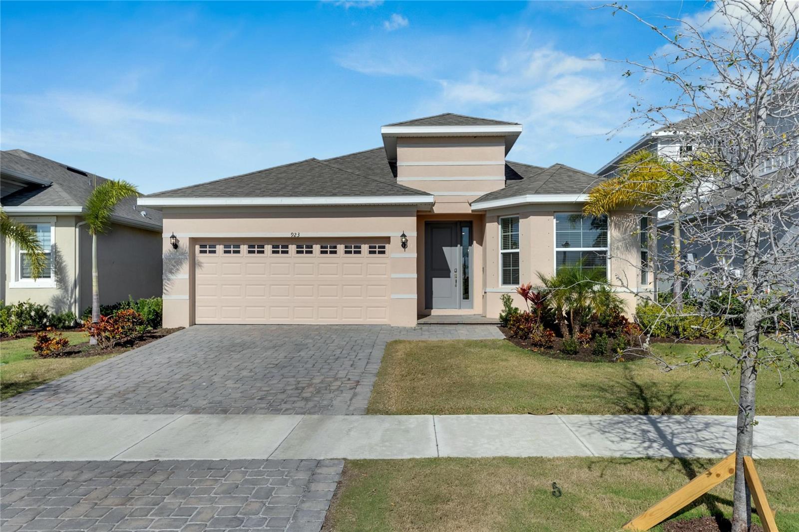 Photo of 923 SIGNET DRIVE APOLLO BEACH FL 33572