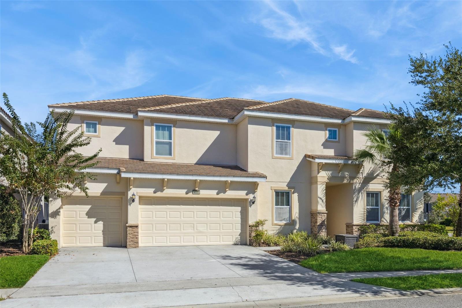 Photo of 6000 OAK GREEN LOOP DAVENPORT FL 33837