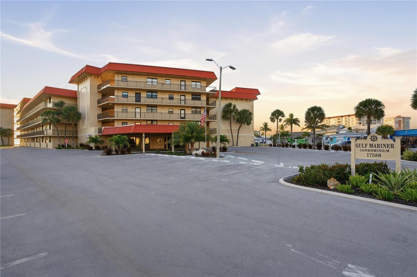 Photo of 17580 GULF BOULEVARD #302 REDINGTON SHORES FL 33708