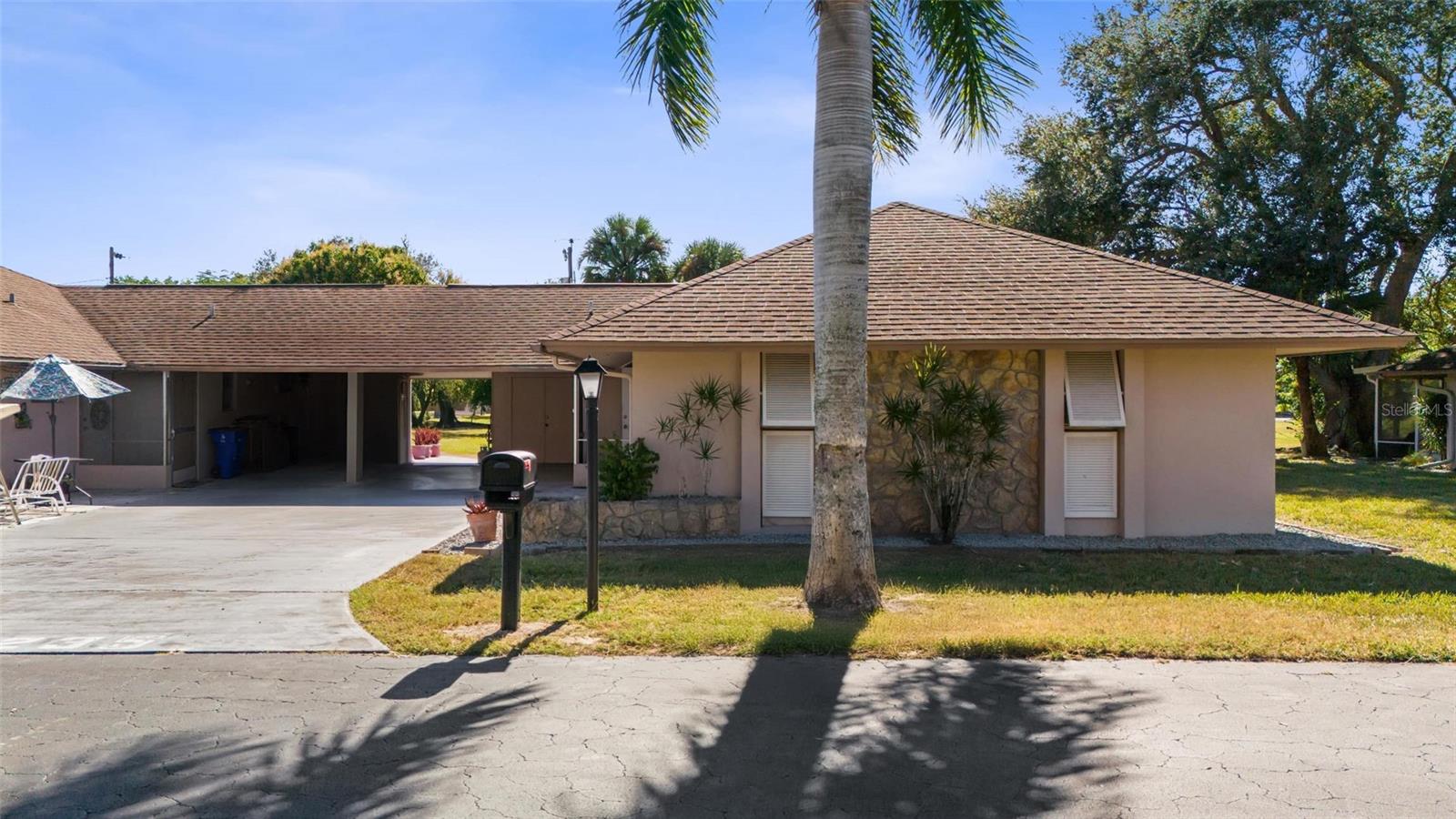 Photo of 235 THISTLE COURT LEHIGH ACRES FL 33936