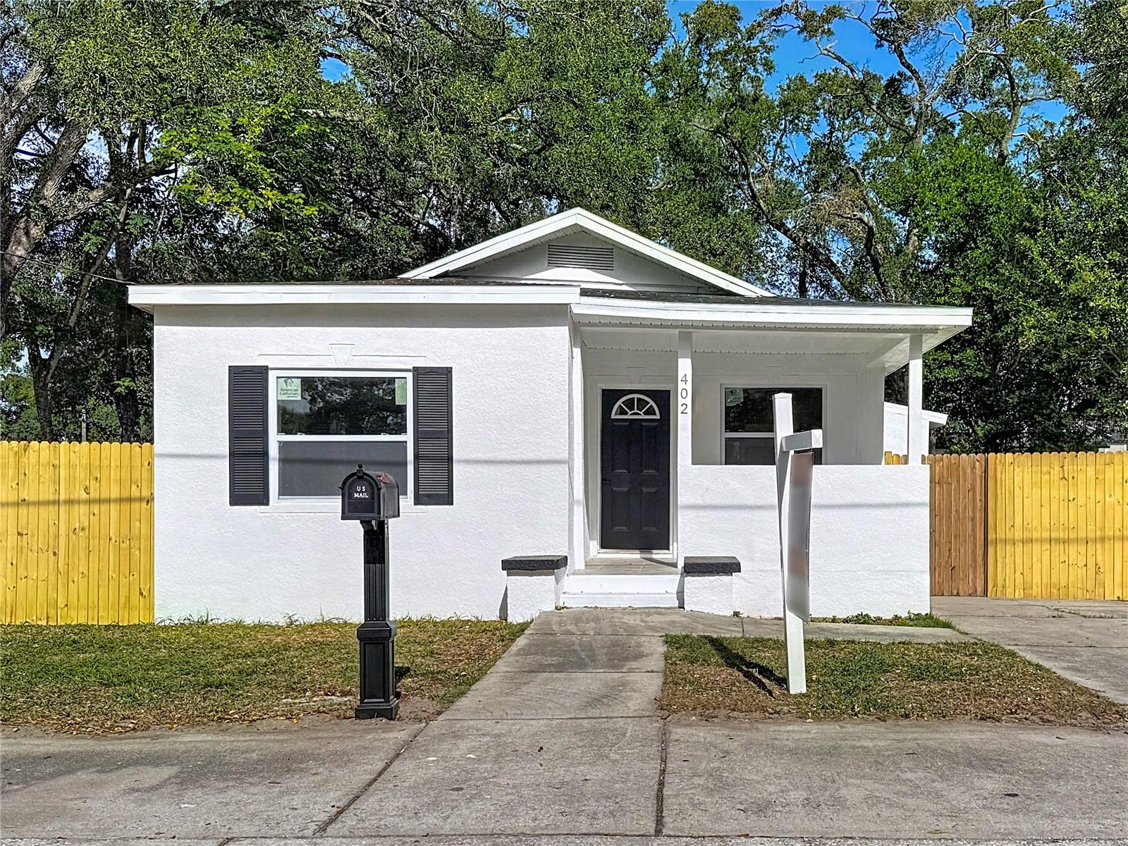 Photo of 402 E VIRGINIA AVENUE TAMPA FL 33603