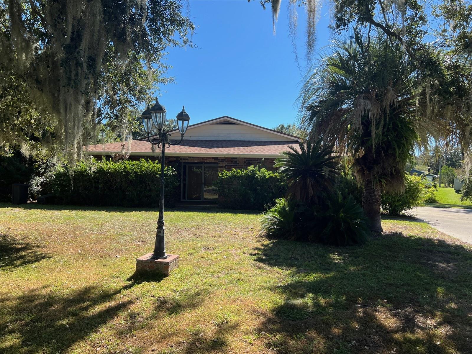 Photo of 35412 CRESCENT DRIVE FRUITLAND PARK FL 34731