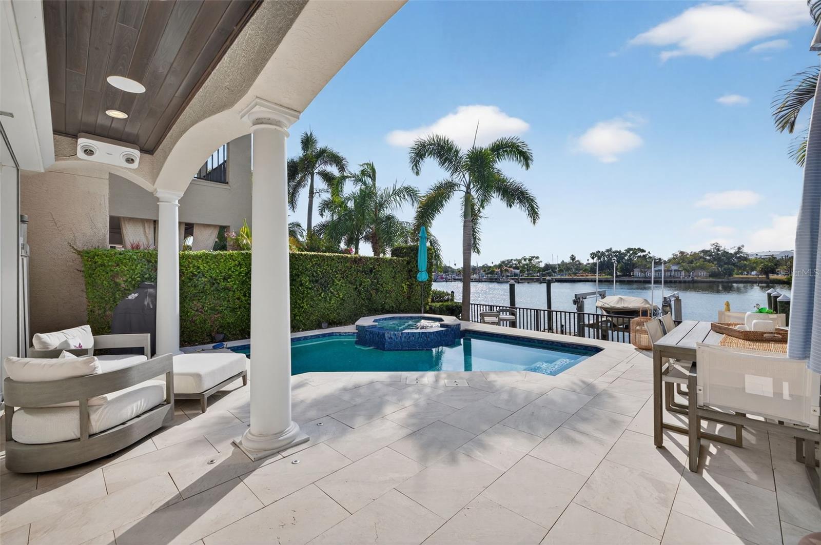 Photo of 1009 ROYAL PASS ROAD TAMPA FL 33602