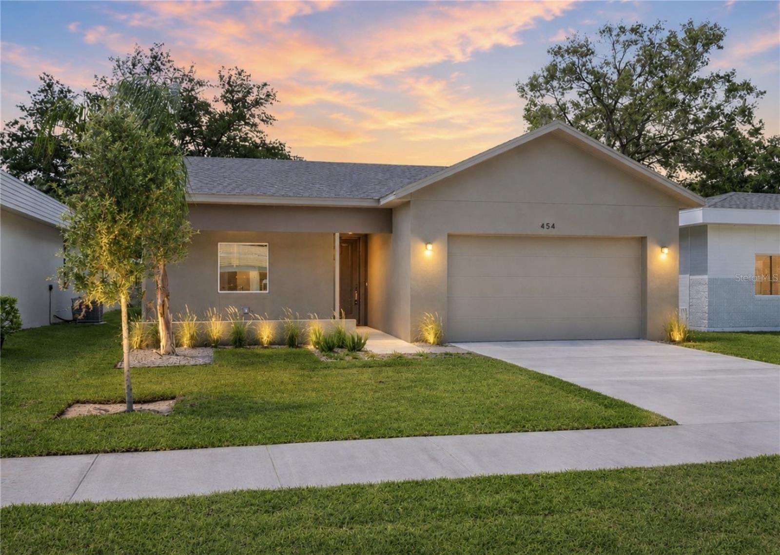 Photo of 454 SKYFIELD COURT LADY LAKE FL 32159