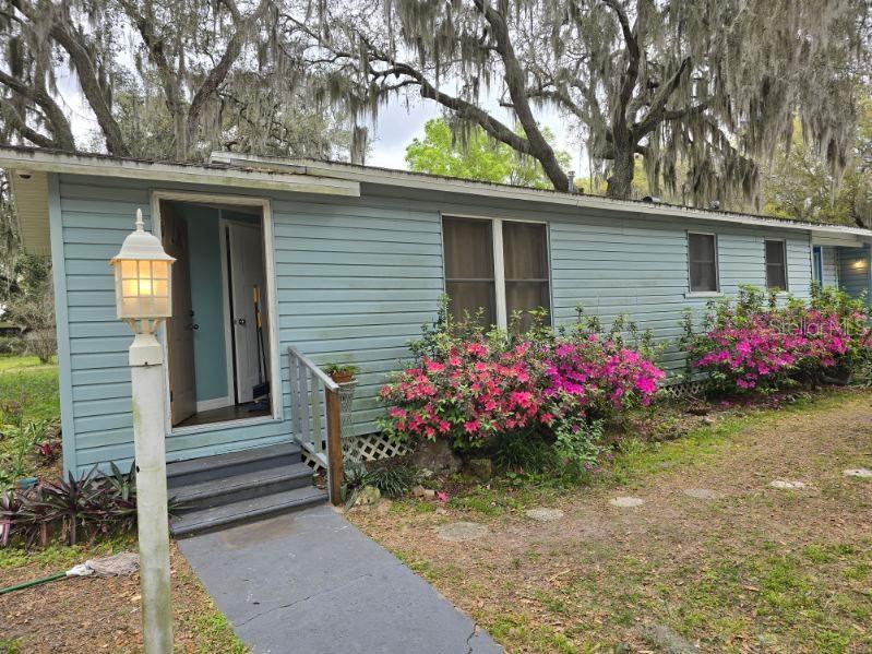 Photo of 1611 INDIAN TRAIL LEESBURG FL 34748