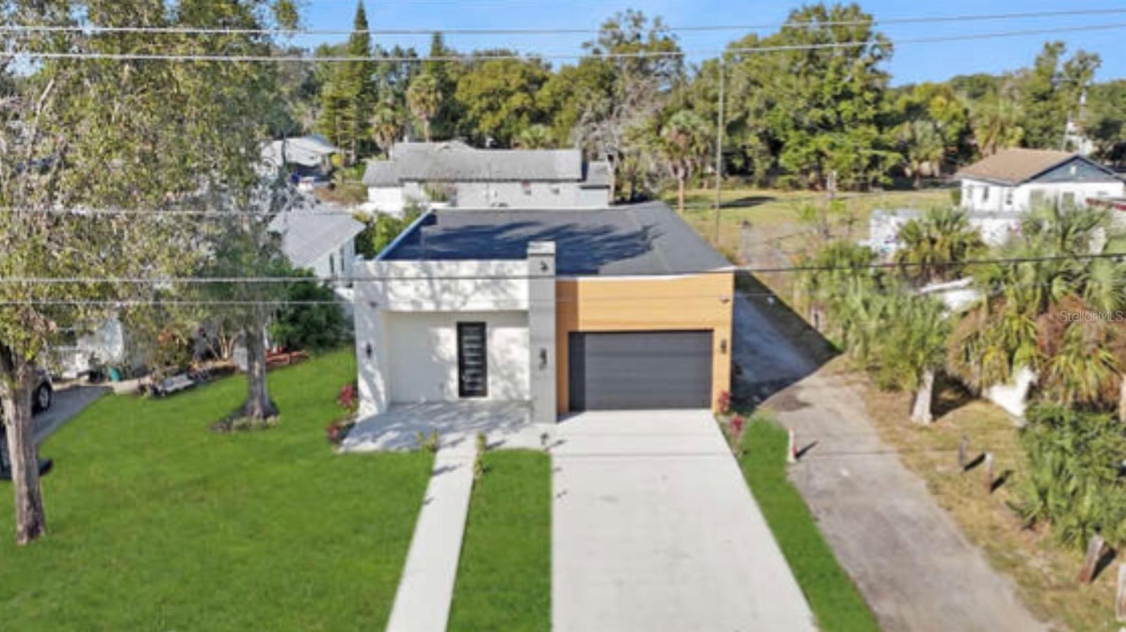 Photo of 27 W 8TH STREET APOPKA FL 32703