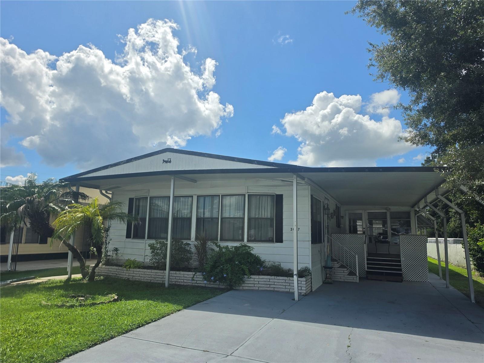 Photo of 3027 GALAXY LANE LAKELAND FL 33801