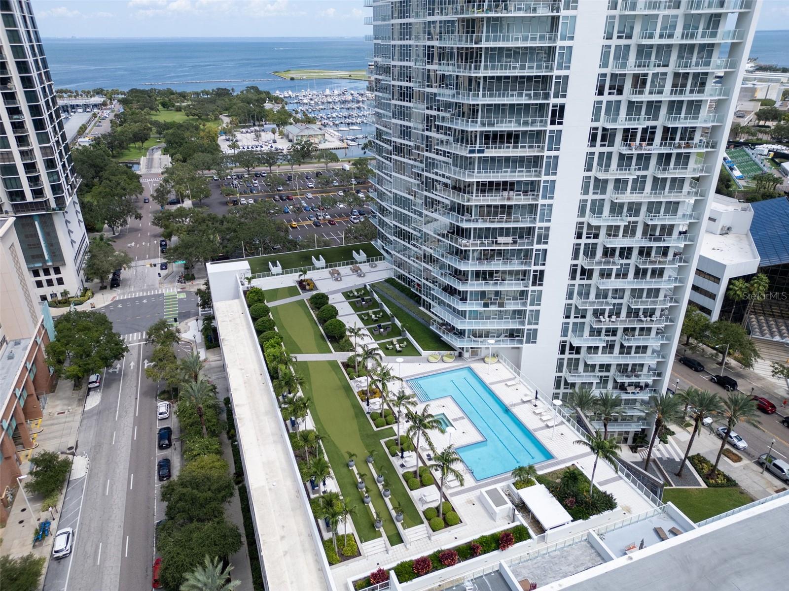 Photo of 175 1ST STREET #905 ST PETERSBURG FL 33701