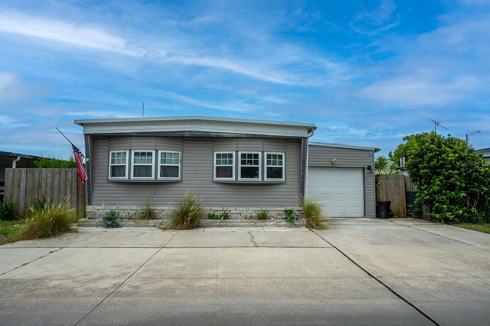 Photo of 5124 DARLINGTON ROAD HOLIDAY FL 34690