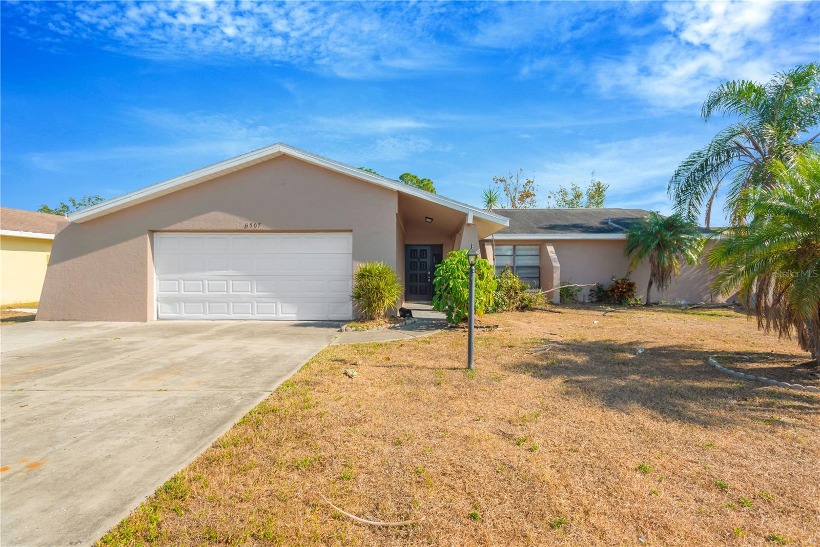 Photo of 6507 MANILA PALM WAY APOLLO BEACH FL 33572