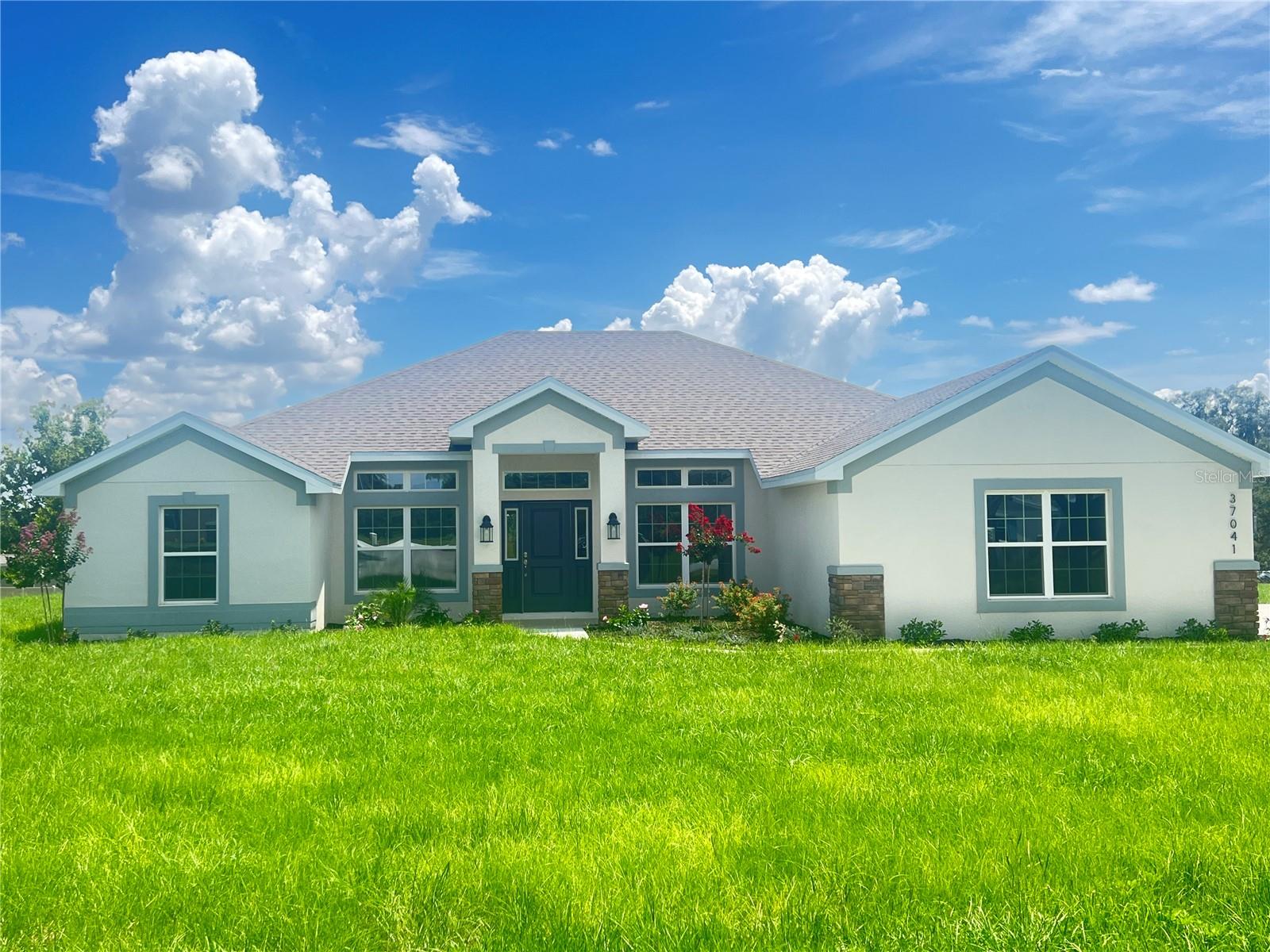 Photo of 37041 HIDDEN VIEW CIRCLE DADE CITY FL 33523
