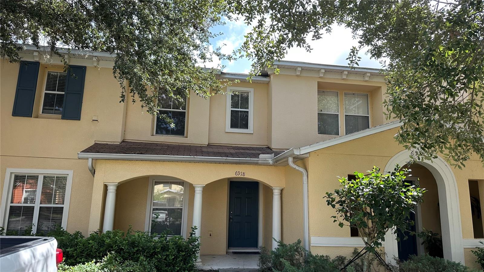 Photo of 6918 HAWTHORNE TRACE LANE RIVERVIEW FL 33578