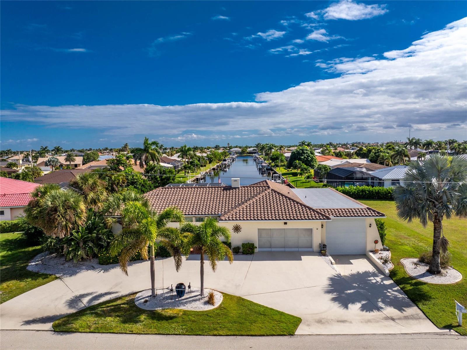 Photo of 740 VIA ESPLANADE PUNTA GORDA FL 33950