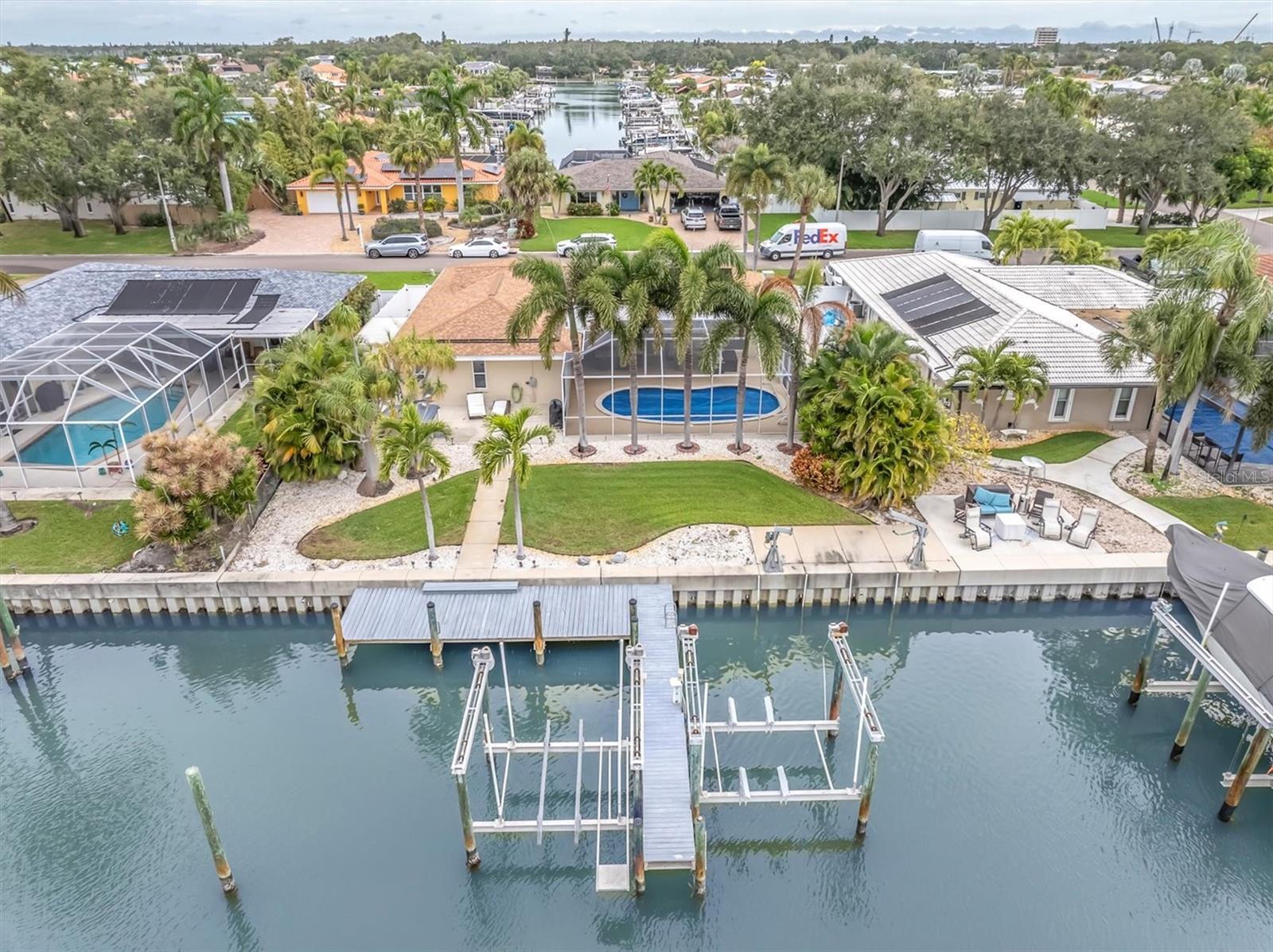 Photo of 4200 46TH AVENUE ST PETERSBURG FL 33711