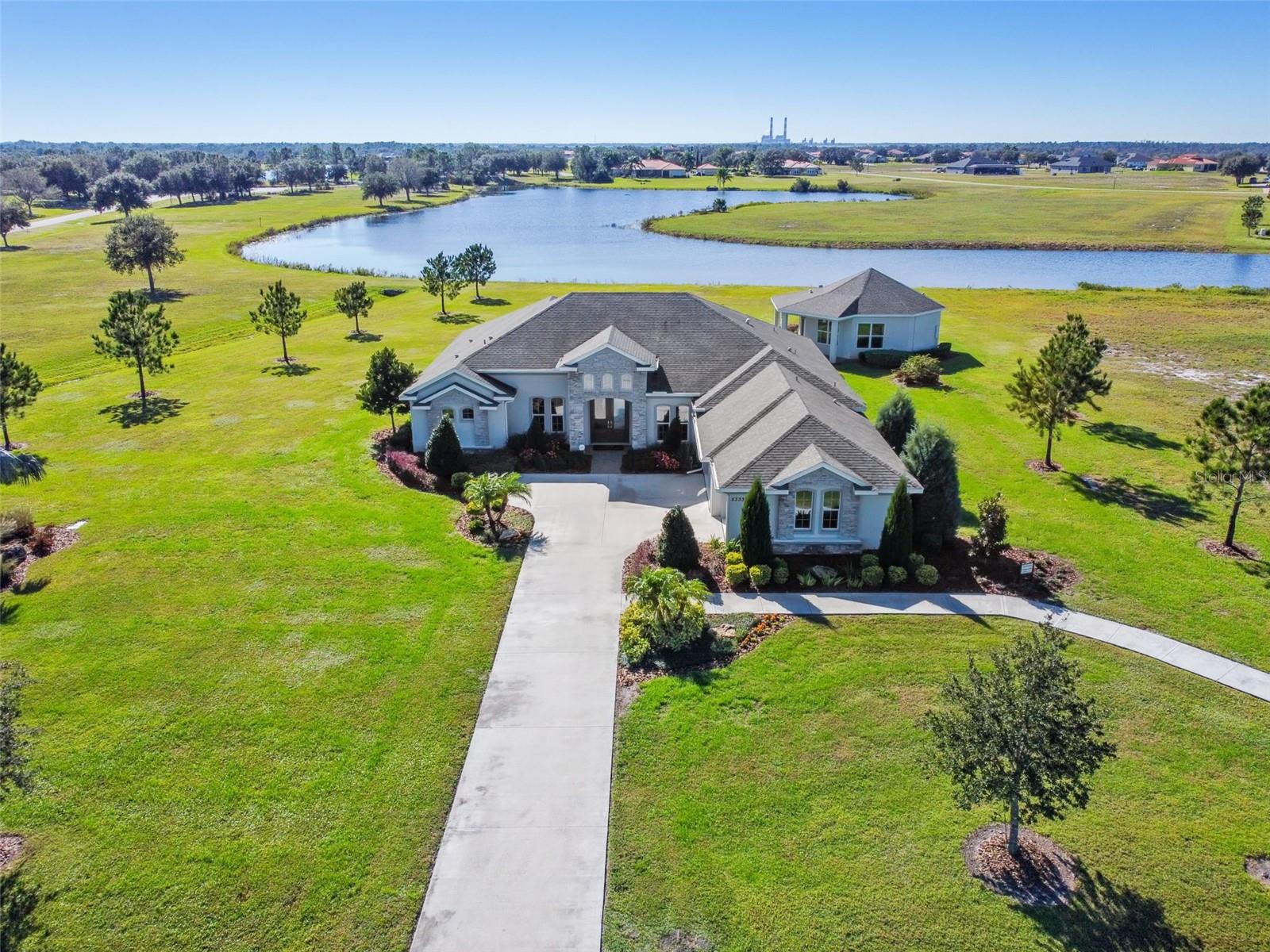 Photo of 5333 LAKE VENICE DRIVE WIMAUMA FL 33598