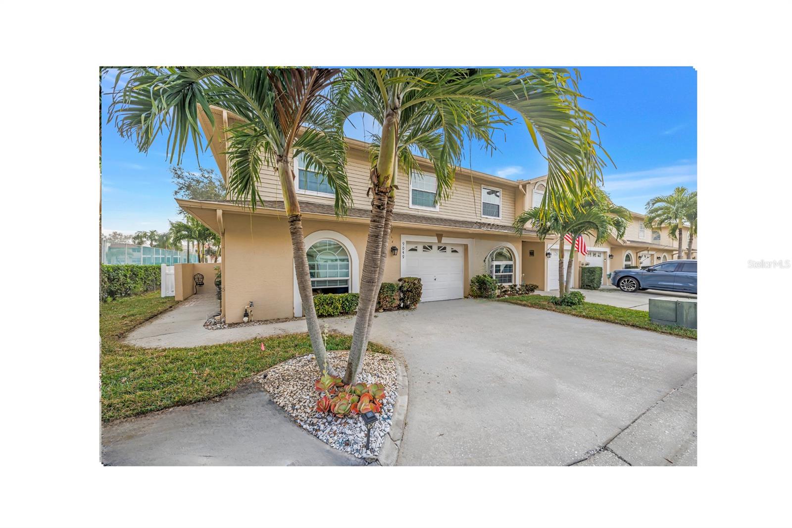 Photo of 9049 ANTIGUA DRIVE SEMINOLE FL 33777
