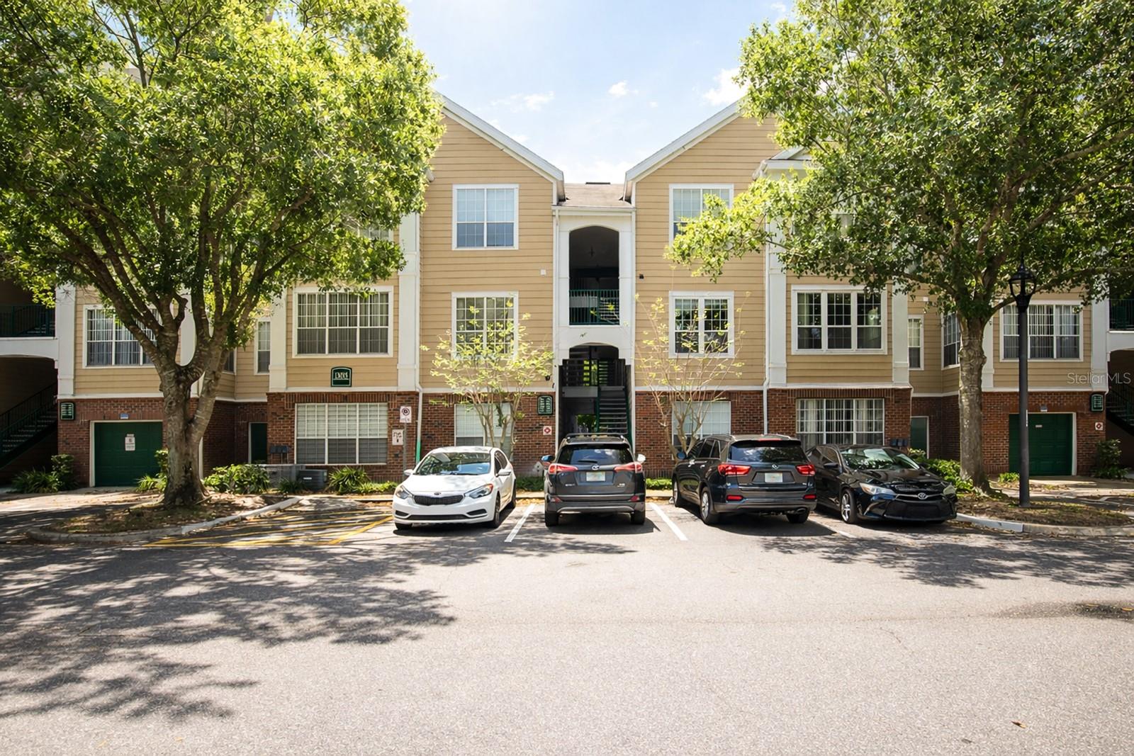 Photo of 13015 PLANTATION PARK CIRCLE #1027 ORLANDO FL 32821
