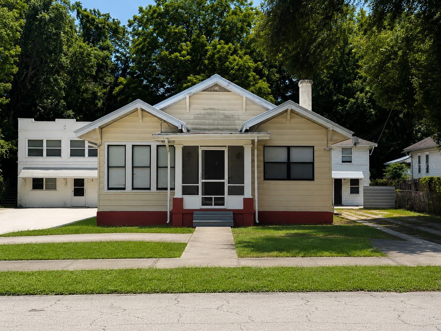Photo of 514 AVENUE C WINTER HAVEN FL 33881