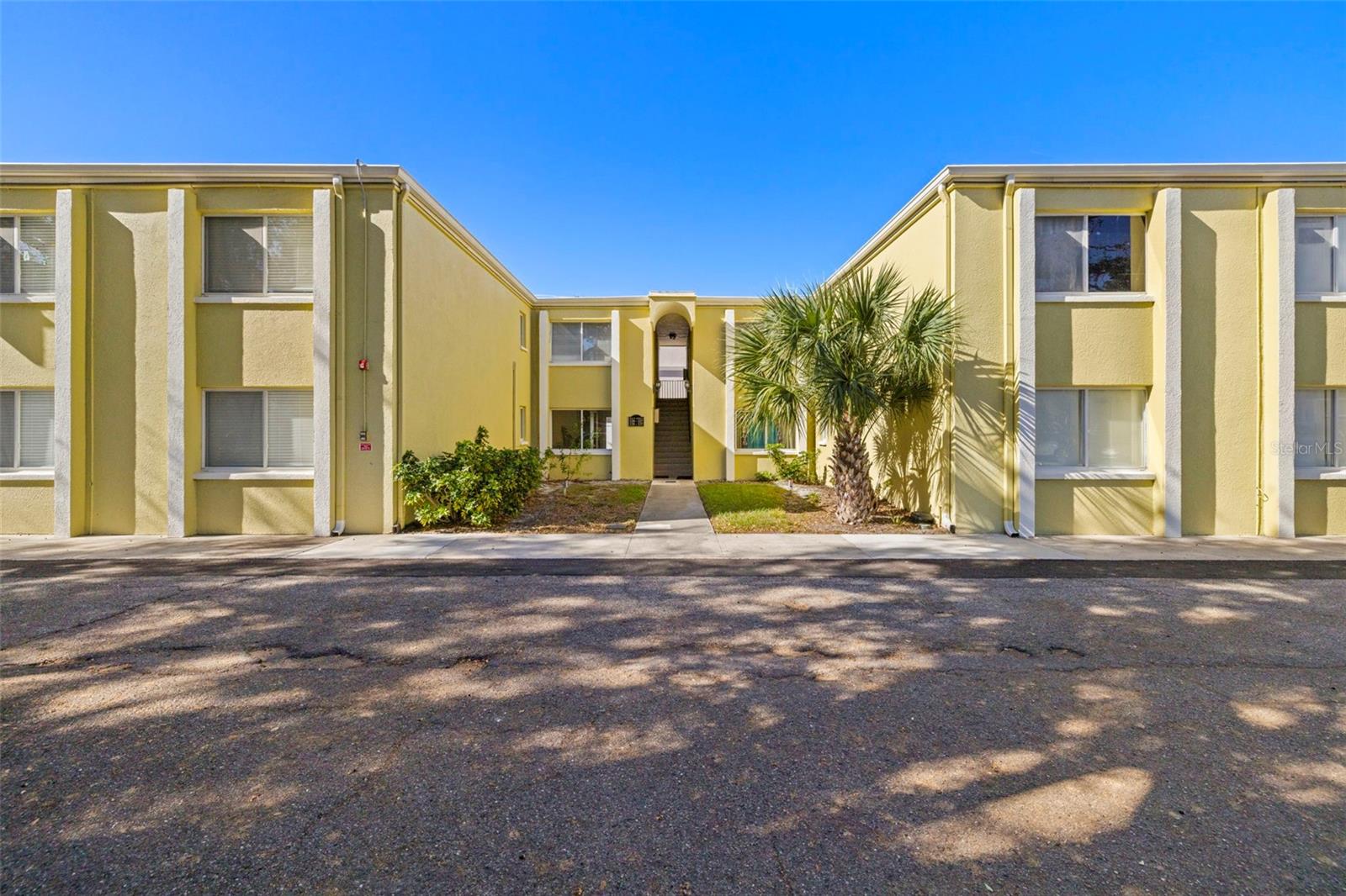 Photo of 3206 W AZEELE STREET #128 TAMPA FL 33609
