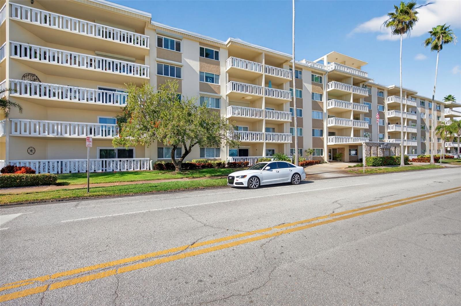 Photo of 1200 N SHORE DRIVE #201 furnished ST PETERSBURG FL 33701