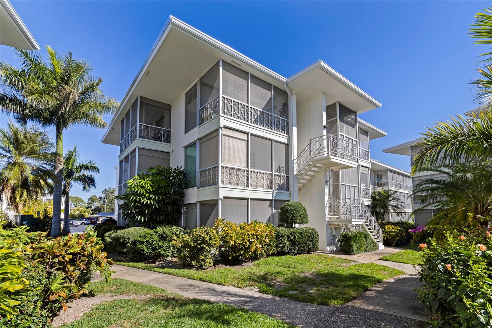 Photo of 1036 NORTH SHORE DRIVE #1 ST PETERSBURG FL 33701