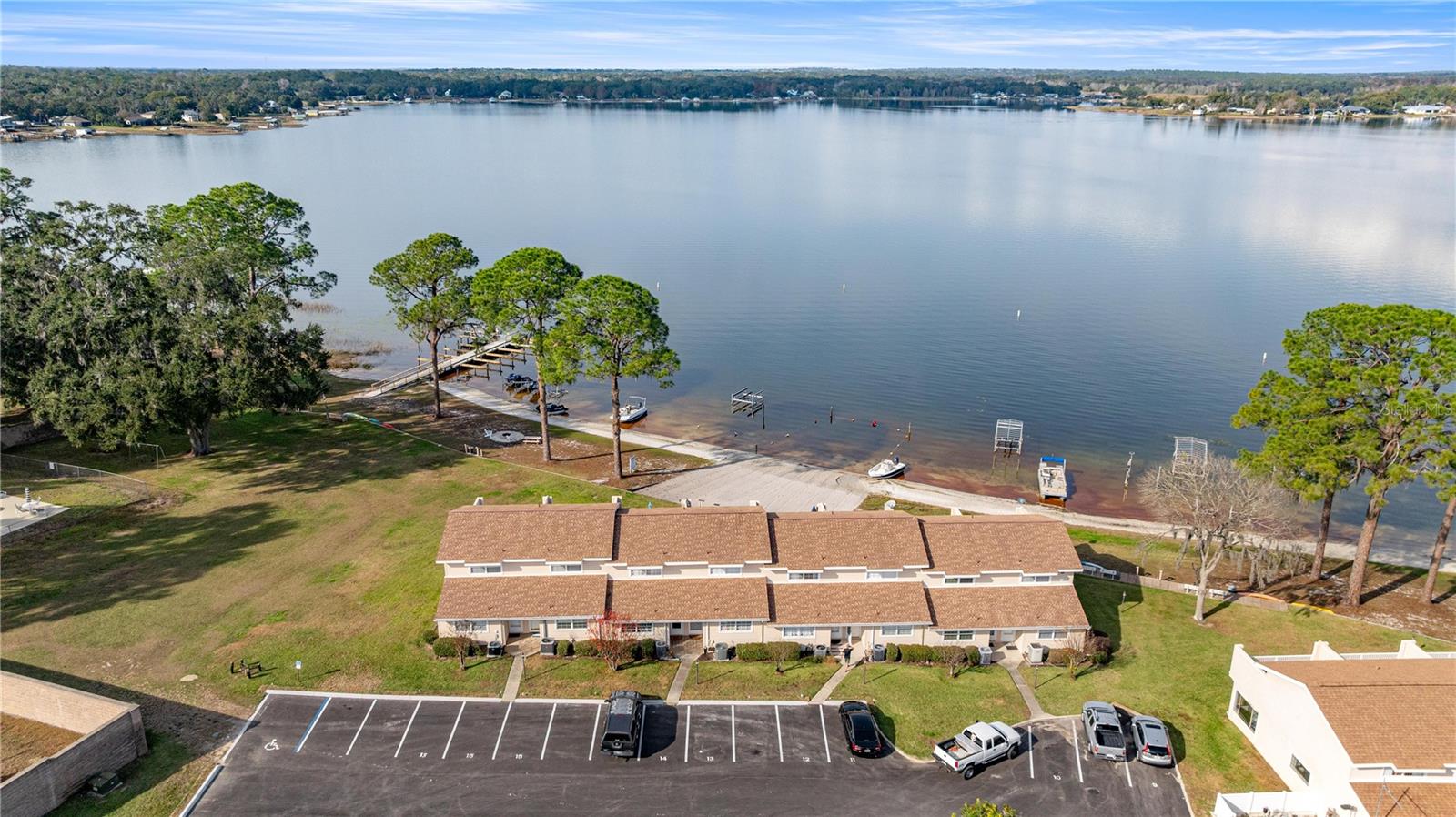 Photo of 11001 SE SUNSET HARBOR ROAD #B14 SUMMERFIELD FL 34491