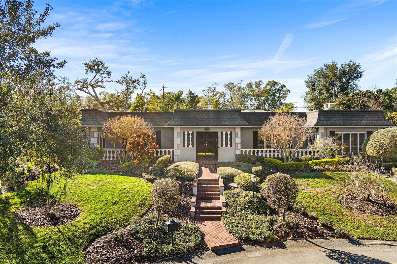 Photo of 1249 LAKE POINT DRIVE LAKELAND FL 33813