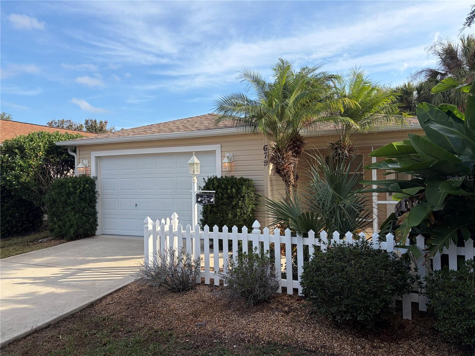 Photo of 675 KENDALL COURT THE VILLAGES FL 32162