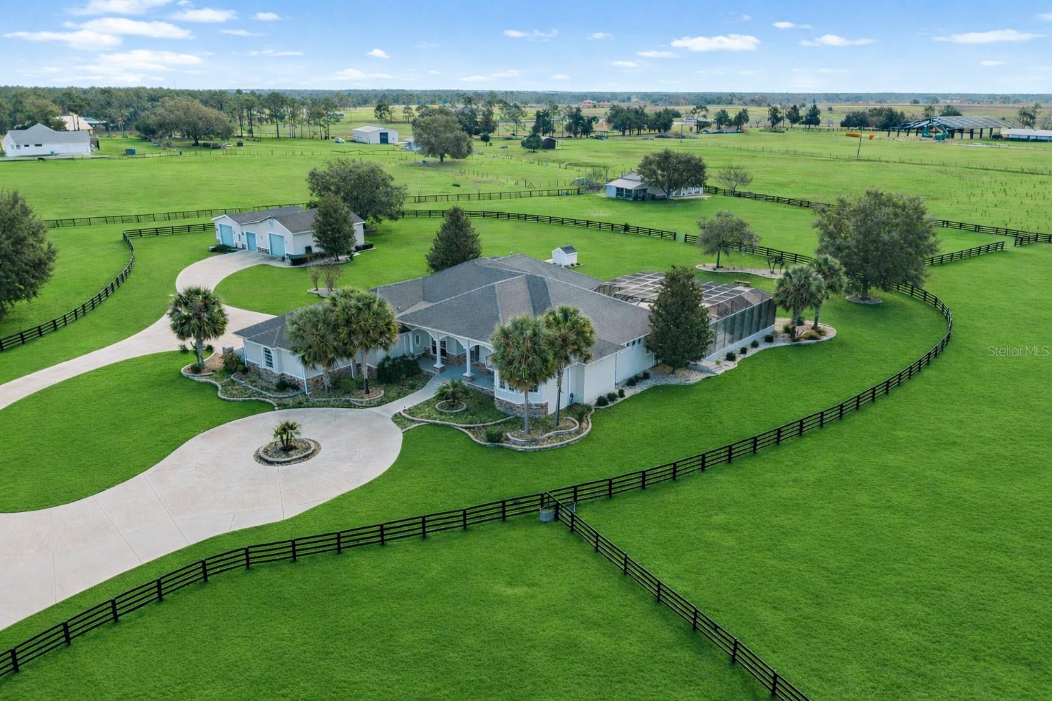 Photo of 2655 NW 102ND BOULEVARD WILDWOOD FL 34785