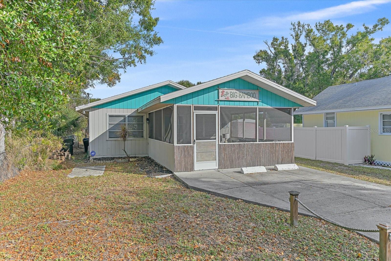 Photo of 140 AVENIDA DE LA ISLA NOKOMIS FL 34275