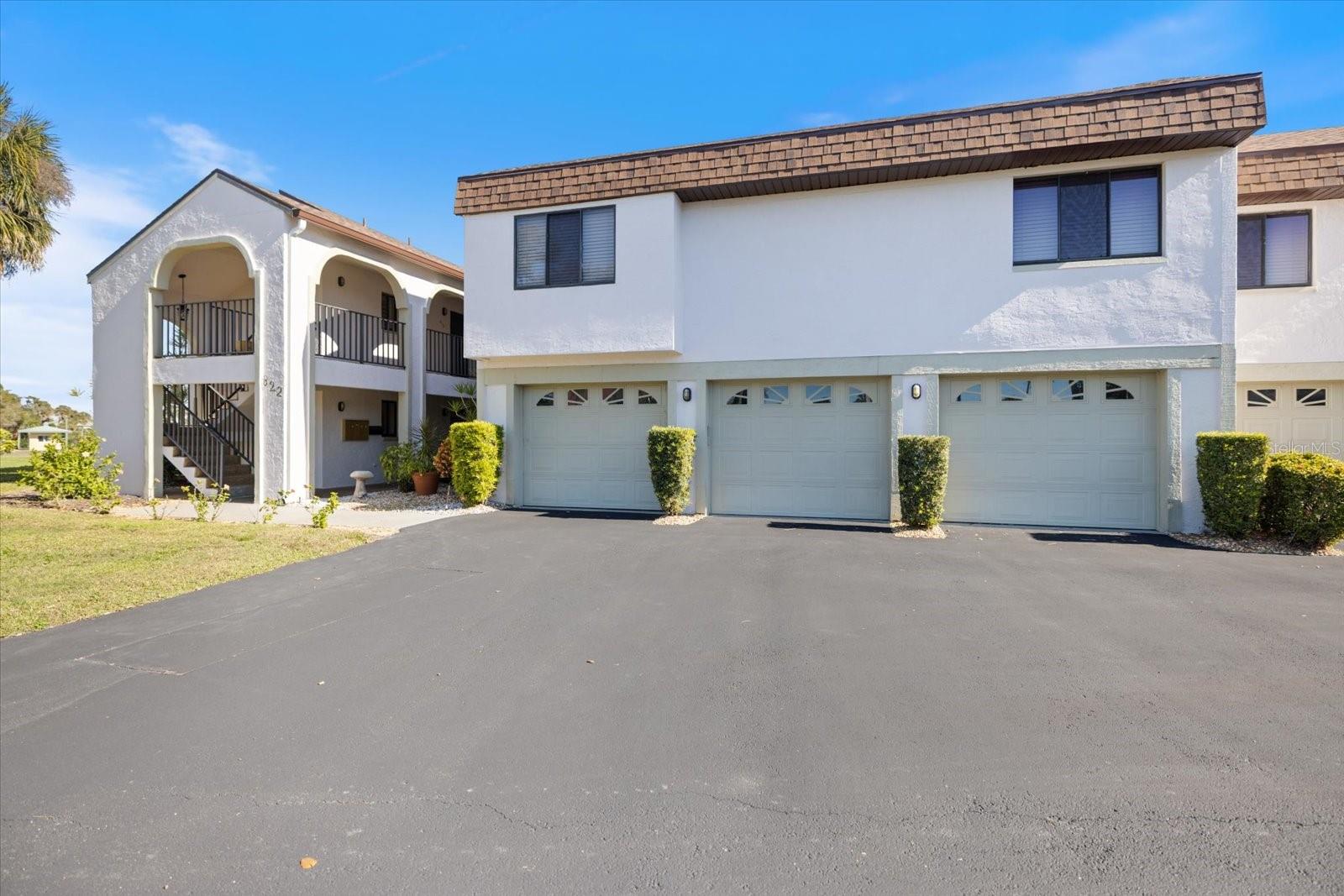 Photo of 822 CAPRI ISLES BOULEVARD #107 VENICE FL 34292