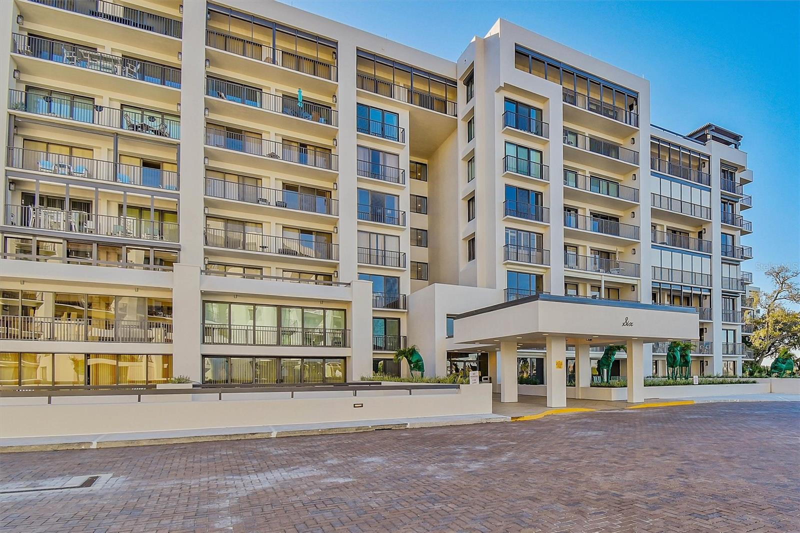 Photo of 6 BELLEVIEW BOULEVARD #801 BELLEAIR FL 33756
