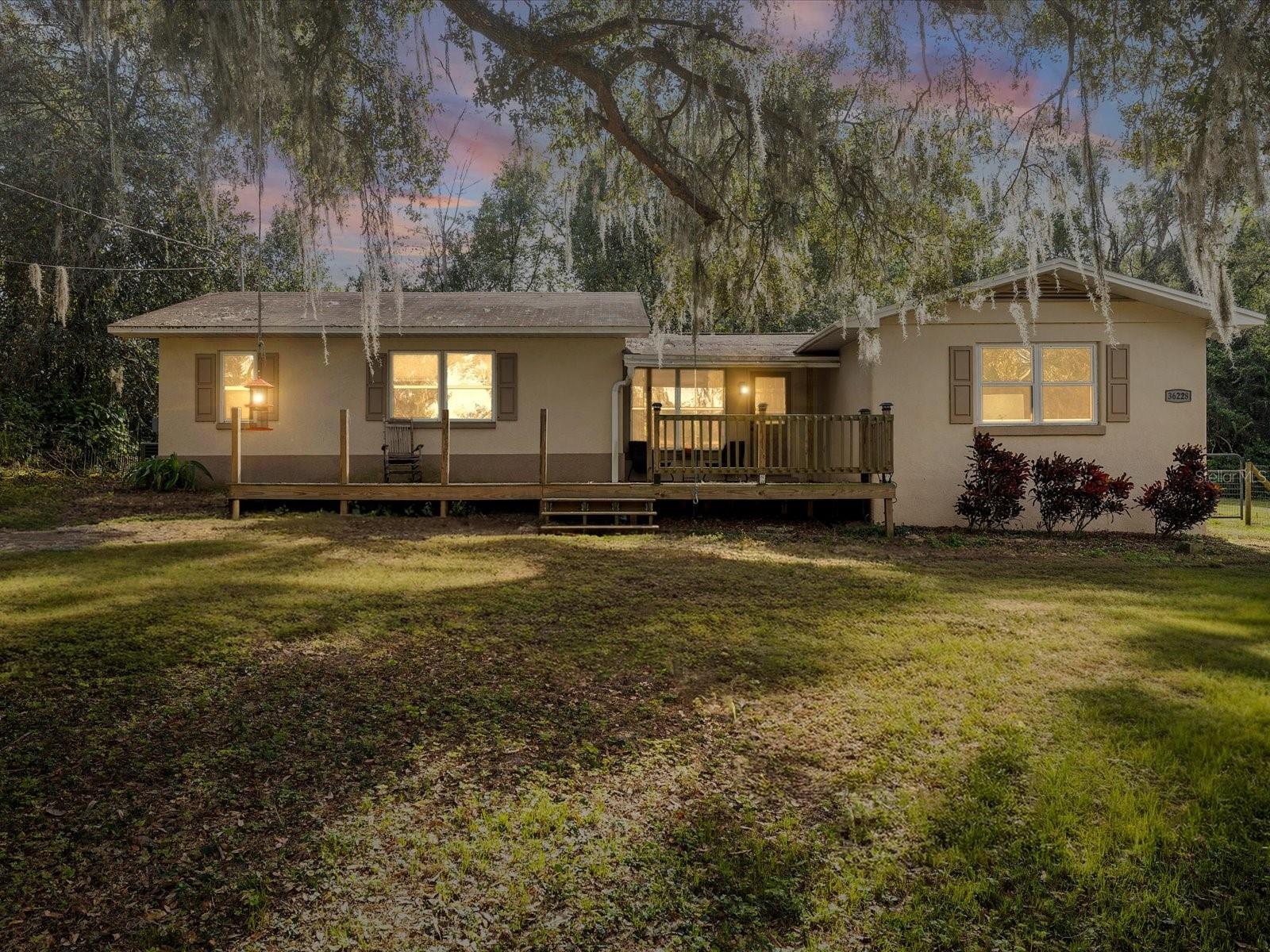 Photo of 36228 CLINTON AVENUE DADE CITY FL 33525