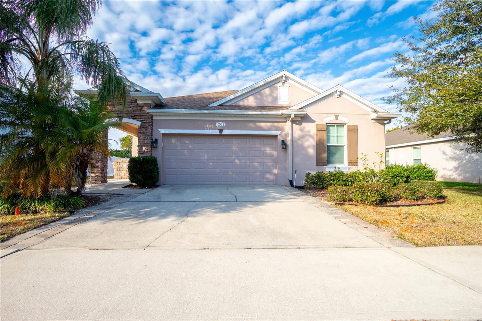 Photo of 201 COMPASS ROSE DRIVE GROVELAND FL 34736