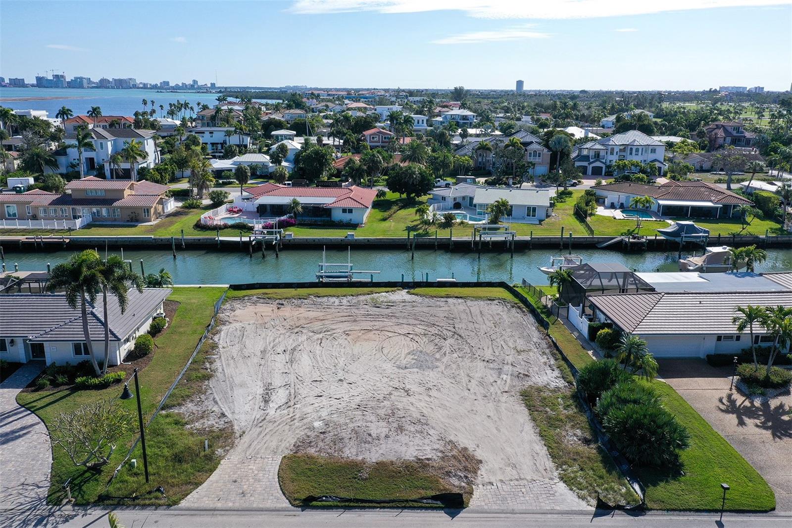 Photo of 536 GUNWALE LANE LONGBOAT KEY FL 34228