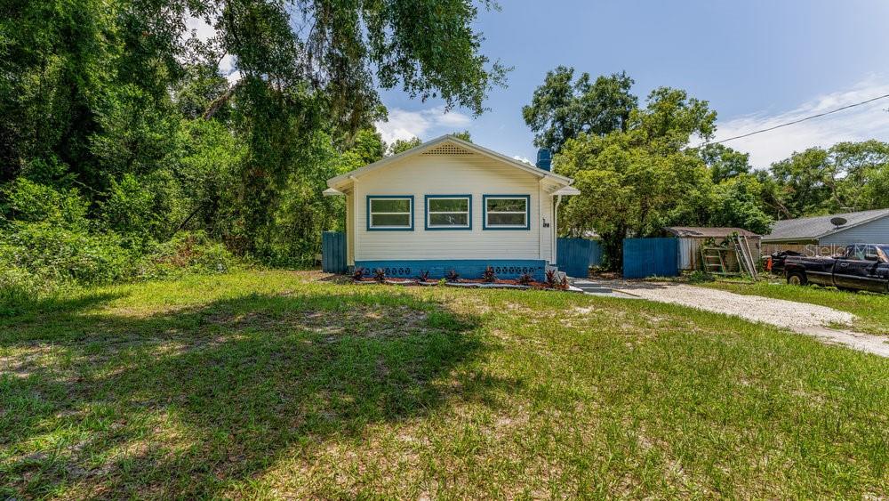 Photo of 912 E CAROLINA AVE DELAND FL 32724