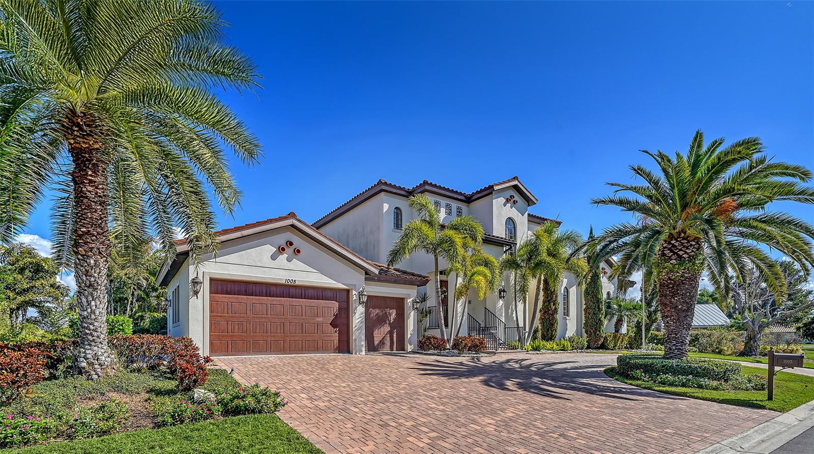 Photo of 1005 BOGEY LANE LONGBOAT KEY FL 34228