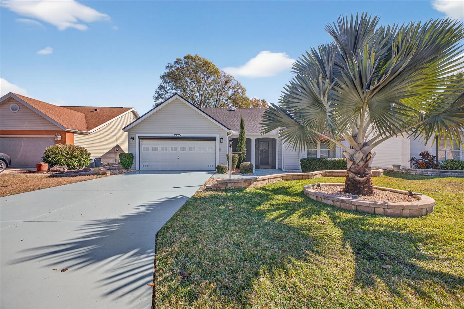 Photo of 411 DEL MAR DRIVE LADY LAKE FL 32159