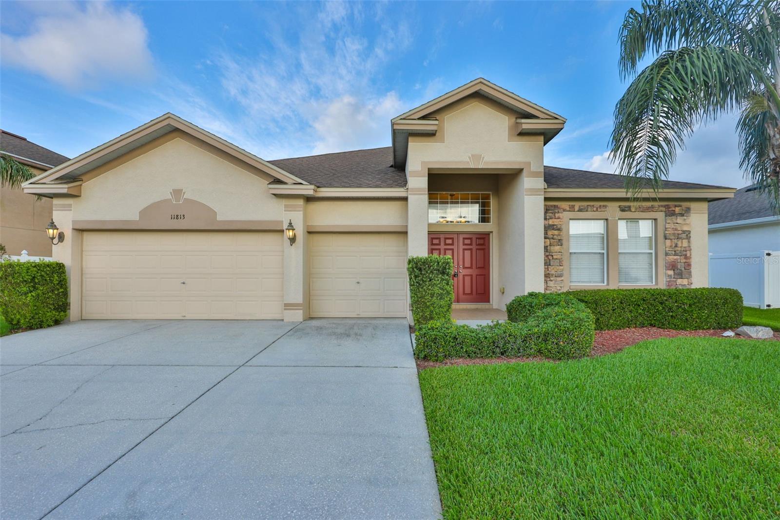 Photo of 11813 STONEWOOD GATE DRIVE RIVERVIEW FL 33579