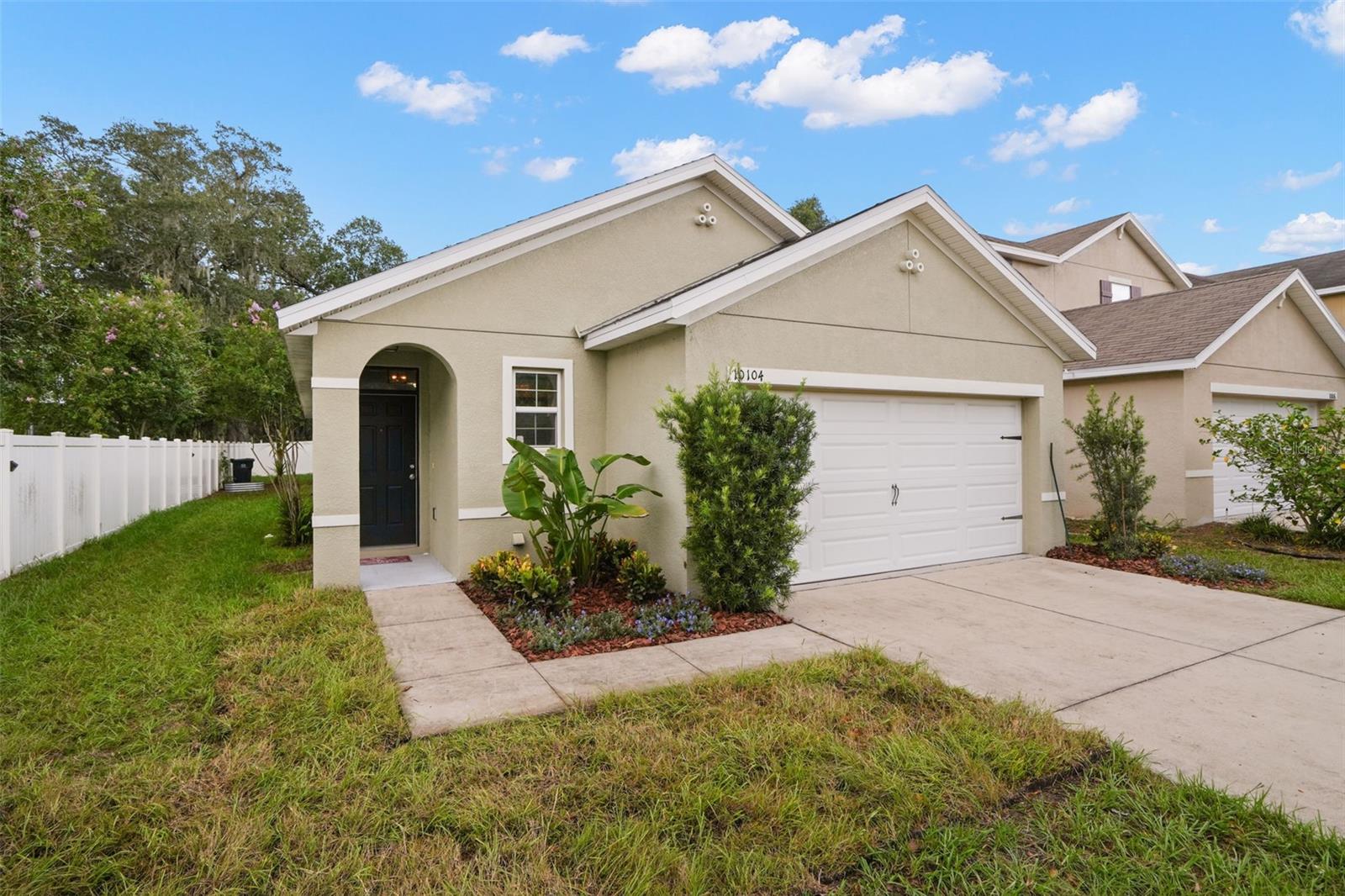 Photo of 10104 HAWK STORM AVENUE TAMPA FL 33610