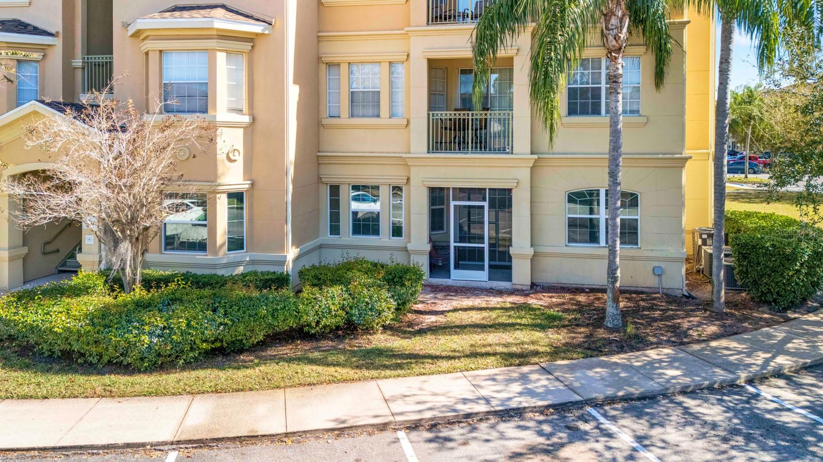 Photo of 707 TERRACE RIDGE CIRCLE #707 DAVENPORT FL 33896