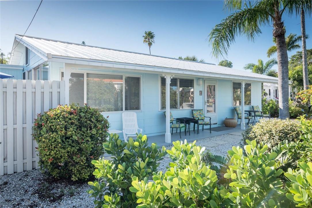 Photo of 900 S BLVD OF THE PRESIDENTS #4 SARASOTA FL 34236
