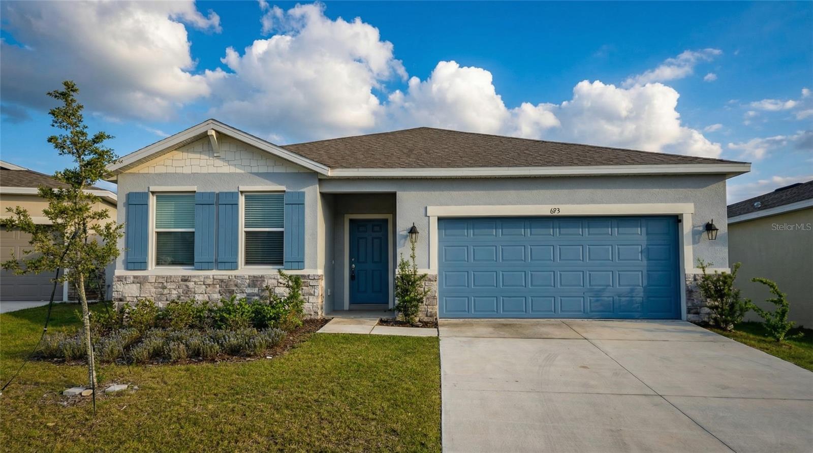 Photo of 693 CROWN ROSE DRIVE EAGLE LAKE FL 33839