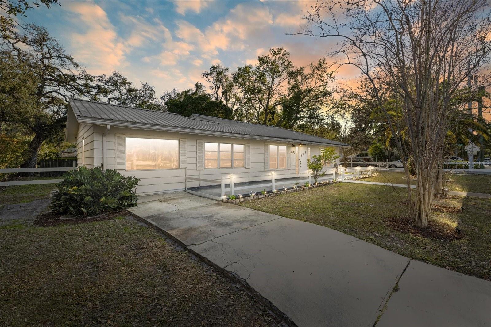 Photo of 1010 INDIAN BEACH DRIVE DRIVE SARASOTA FL 34234