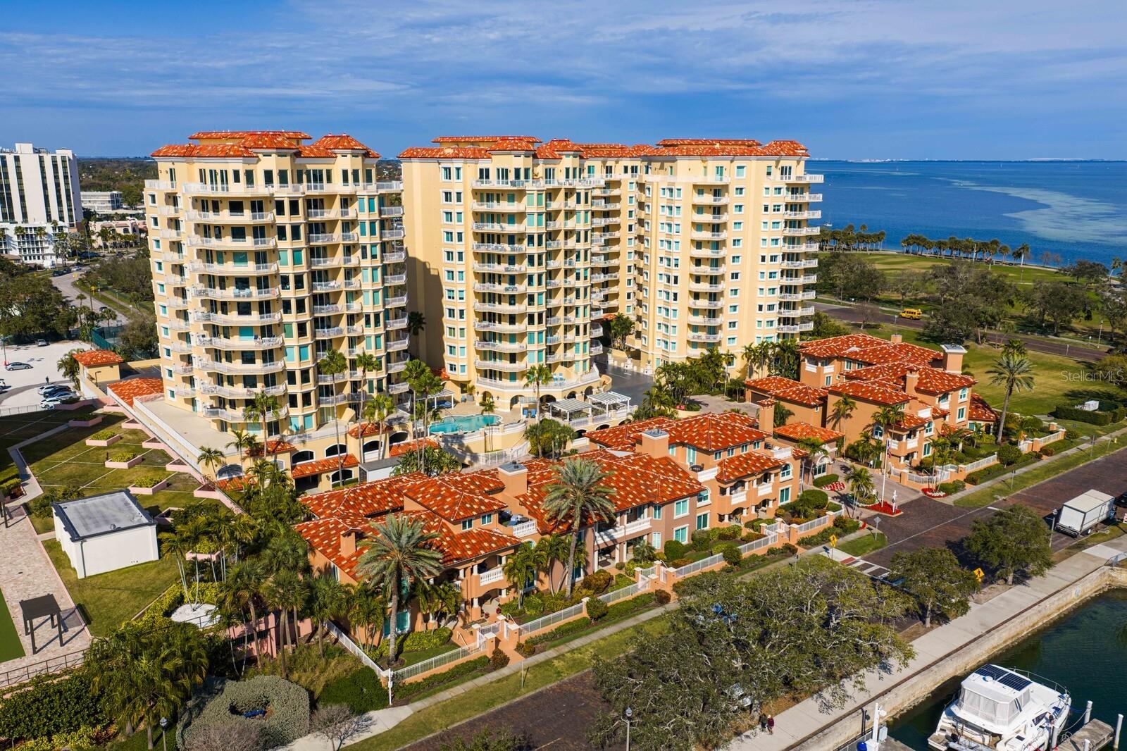 Photo of 555 5TH AVENUE #PH1 ST PETERSBURG FL 33701