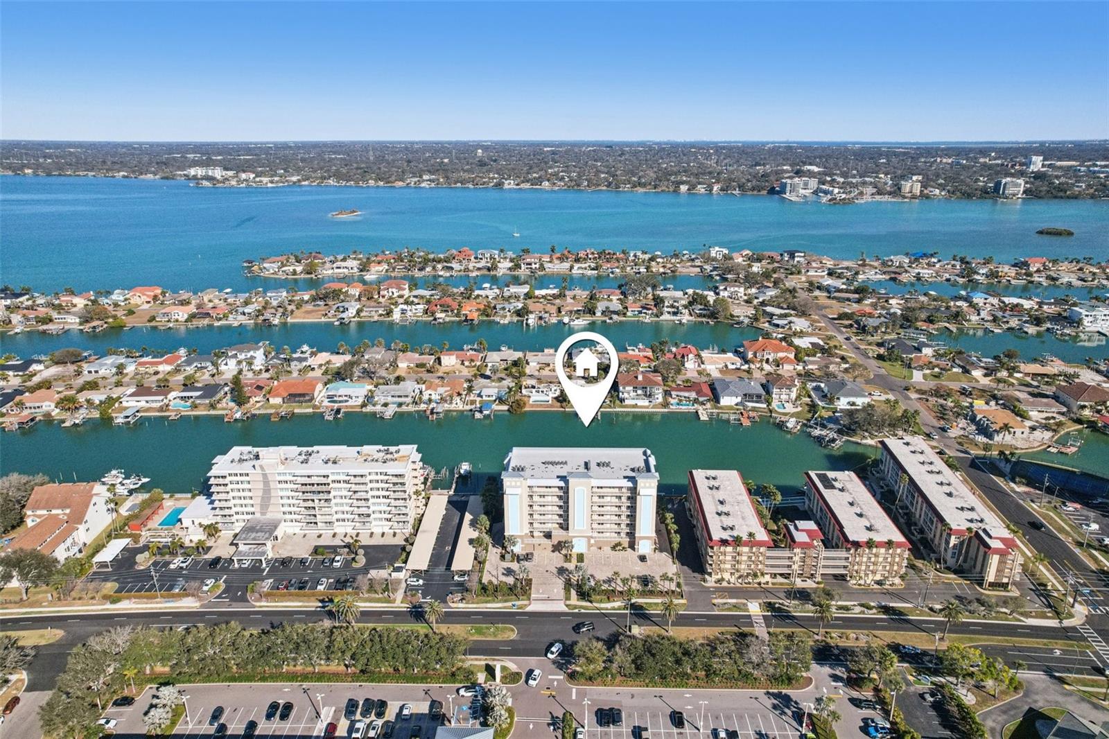 Photo of 125 ISLAND WAY #404 CLEARWATER BEACH FL 33767