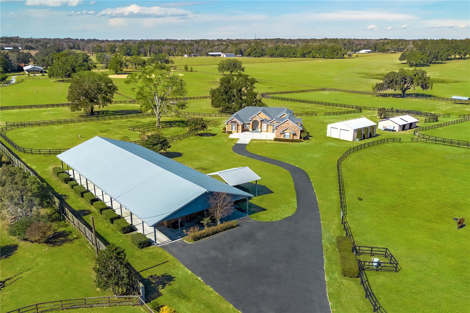 Photo of 12610 NW GAINESVILLE ROAD REDDICK FL 32686