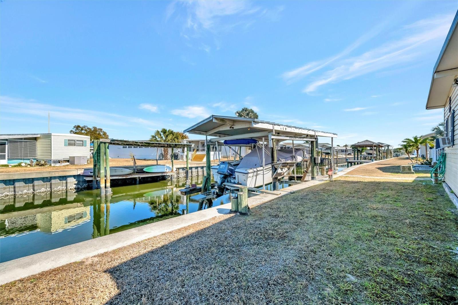 Photo of 132 W SAINT LUCIA LOOP APOLLO BEACH FL 33572