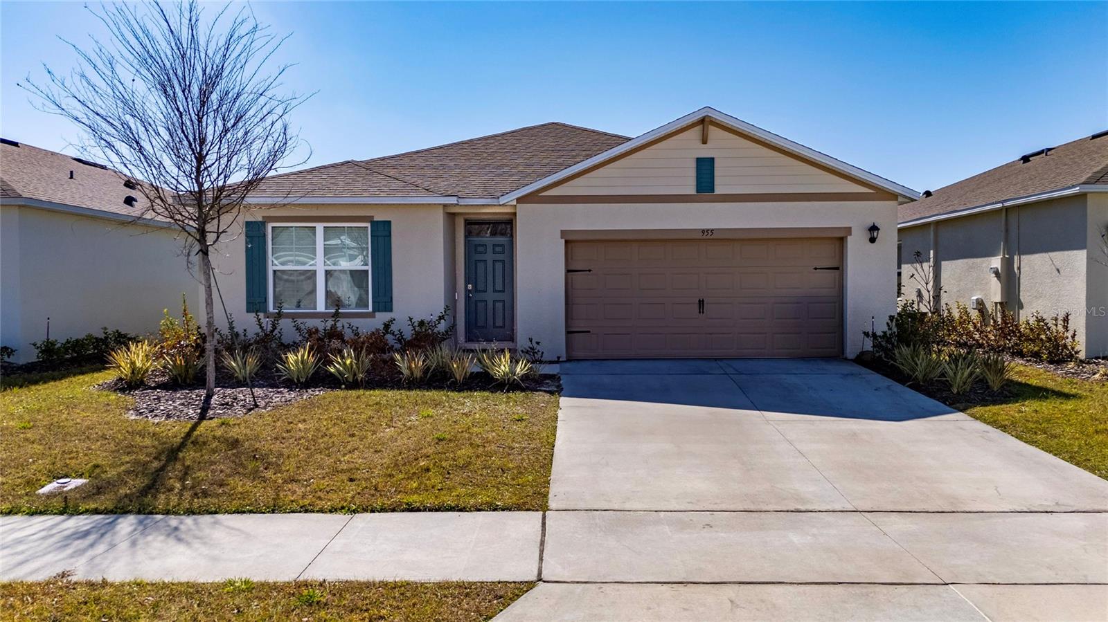 Photo of 955 BEAR HAMMOCK DRIVE UMATILLA FL 32784