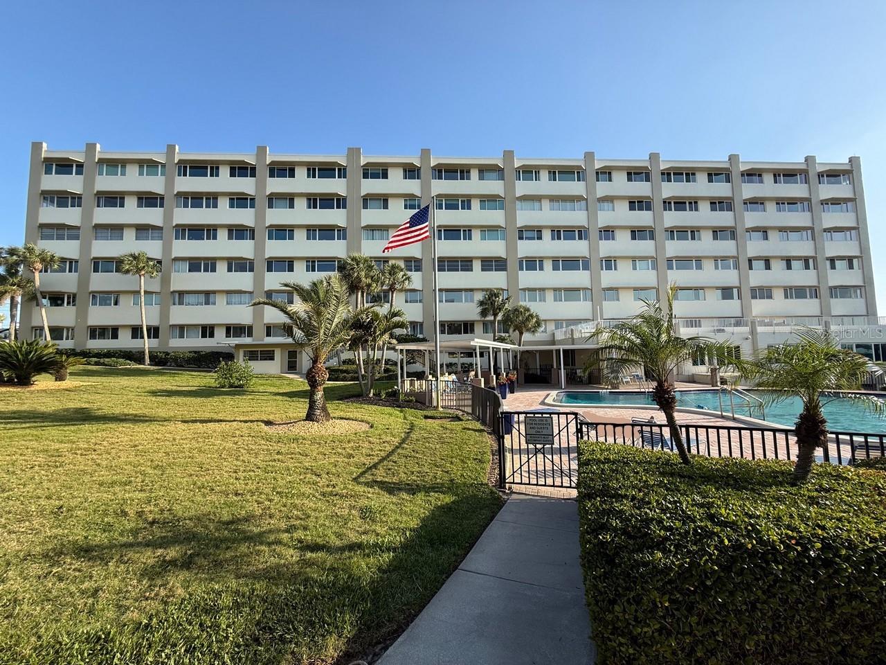 Photo of 100 BLUFF VIEW DRIVE #317A BELLEAIR BLUFFS FL 33770